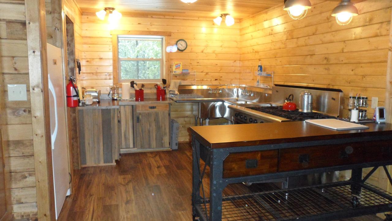 Sugar Loaf Lodge & Cabins アナコンダ エクステリア 写真